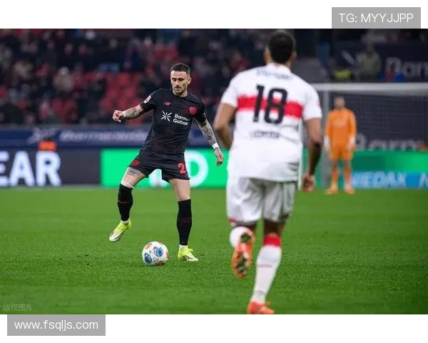 德甲法兰克福进攻火力持续提升,近期表现稳健 德甲法兰克福进攻火力持续提升,近期表现稳健